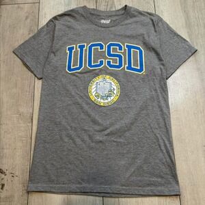 UCSD University of California San Diego grey t-shirt Size men's  S